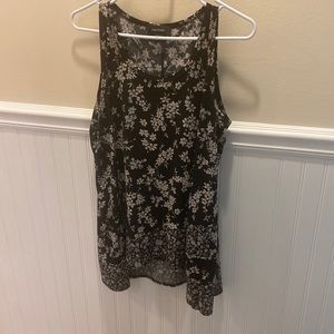 Karen Kane tank top